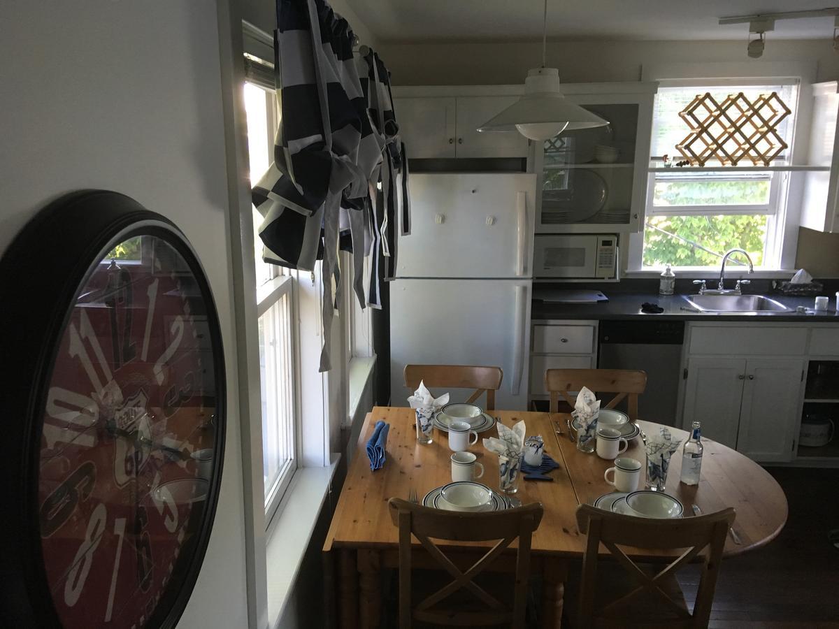 Mahone Bay Beach House Екстериор снимка